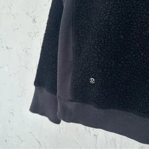 LULULEMON Jacket Women Size 6 Stand Out Sherpa 1/2 Zip Black - Picture 6 of 8